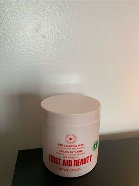 First Aid Beauty Acne Clearing Pads - 60 pads new